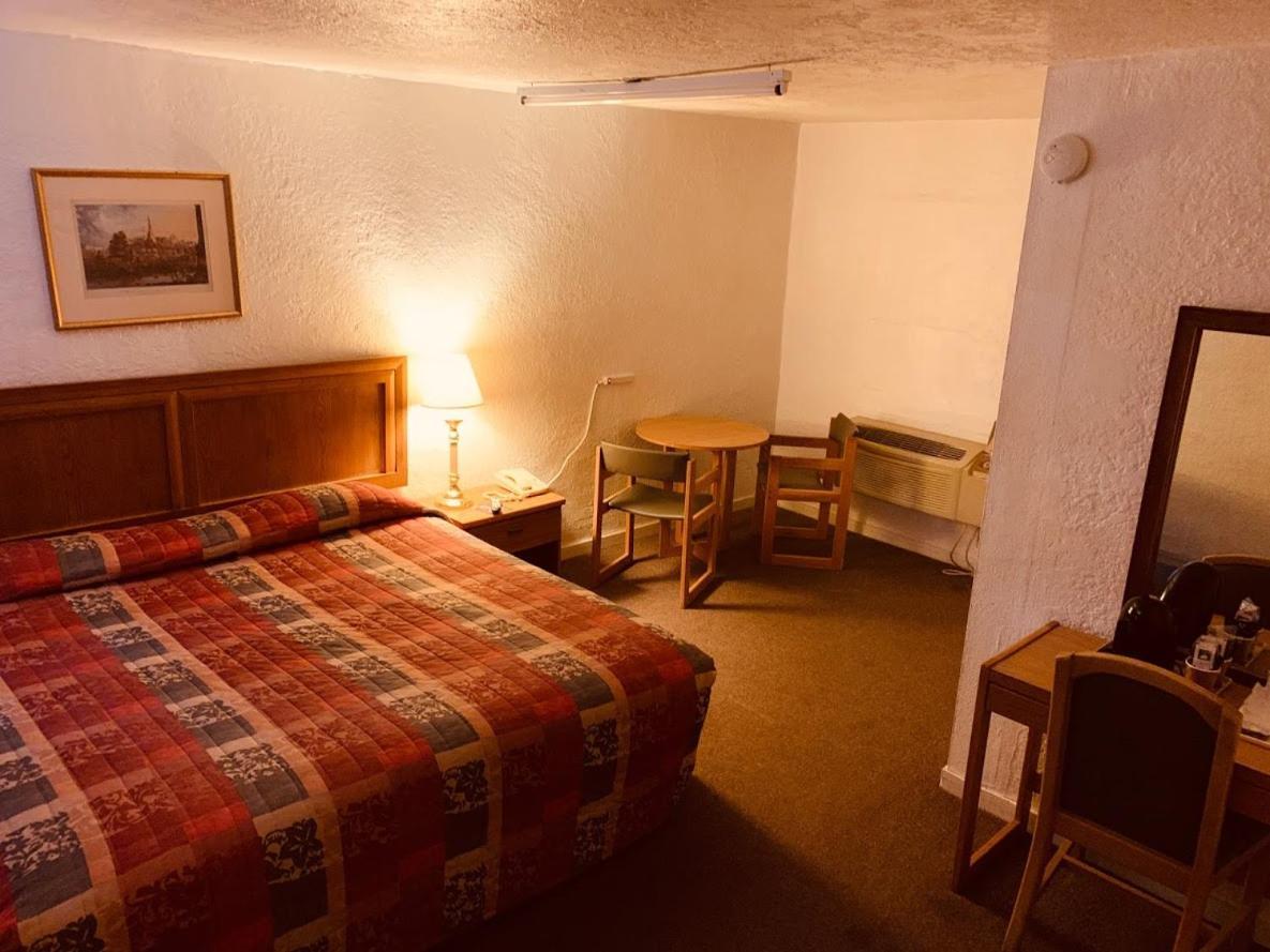 Economy Inn Кингман Экстерьер фото